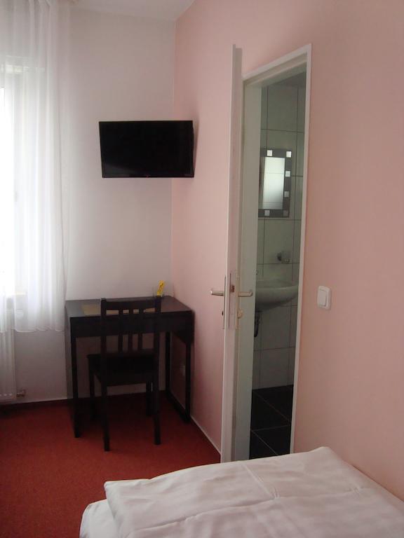 Hotel Gartenhof Mühlheim Chambre photo